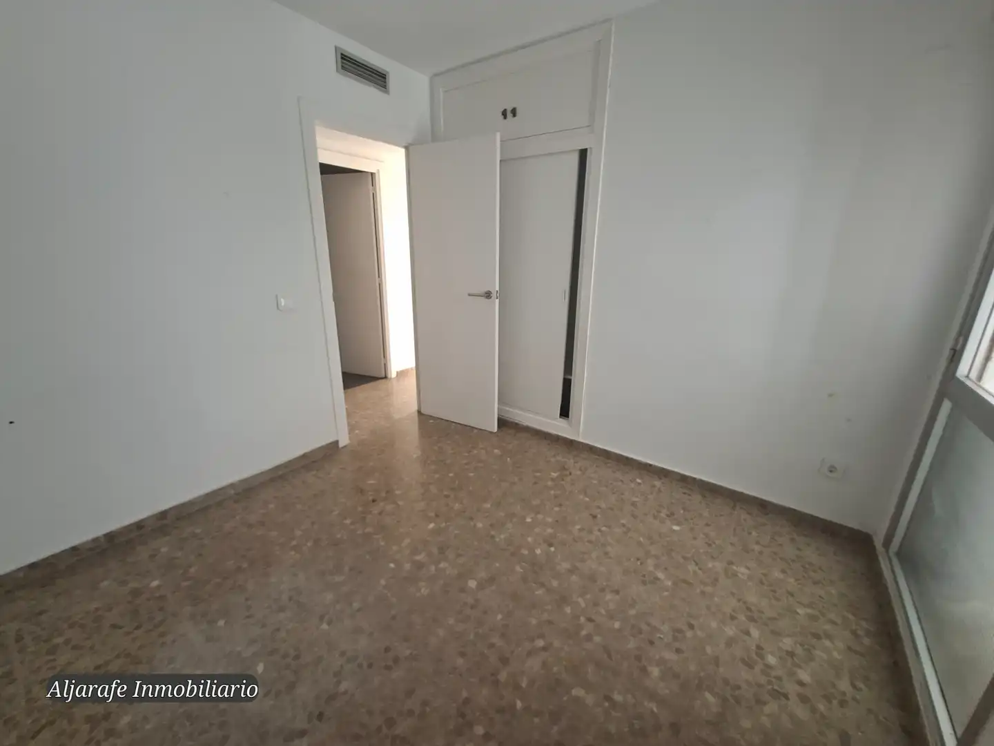 Bedroom of Flat for sale in Sevilla  with Air Conditioner, Heating and Private garden