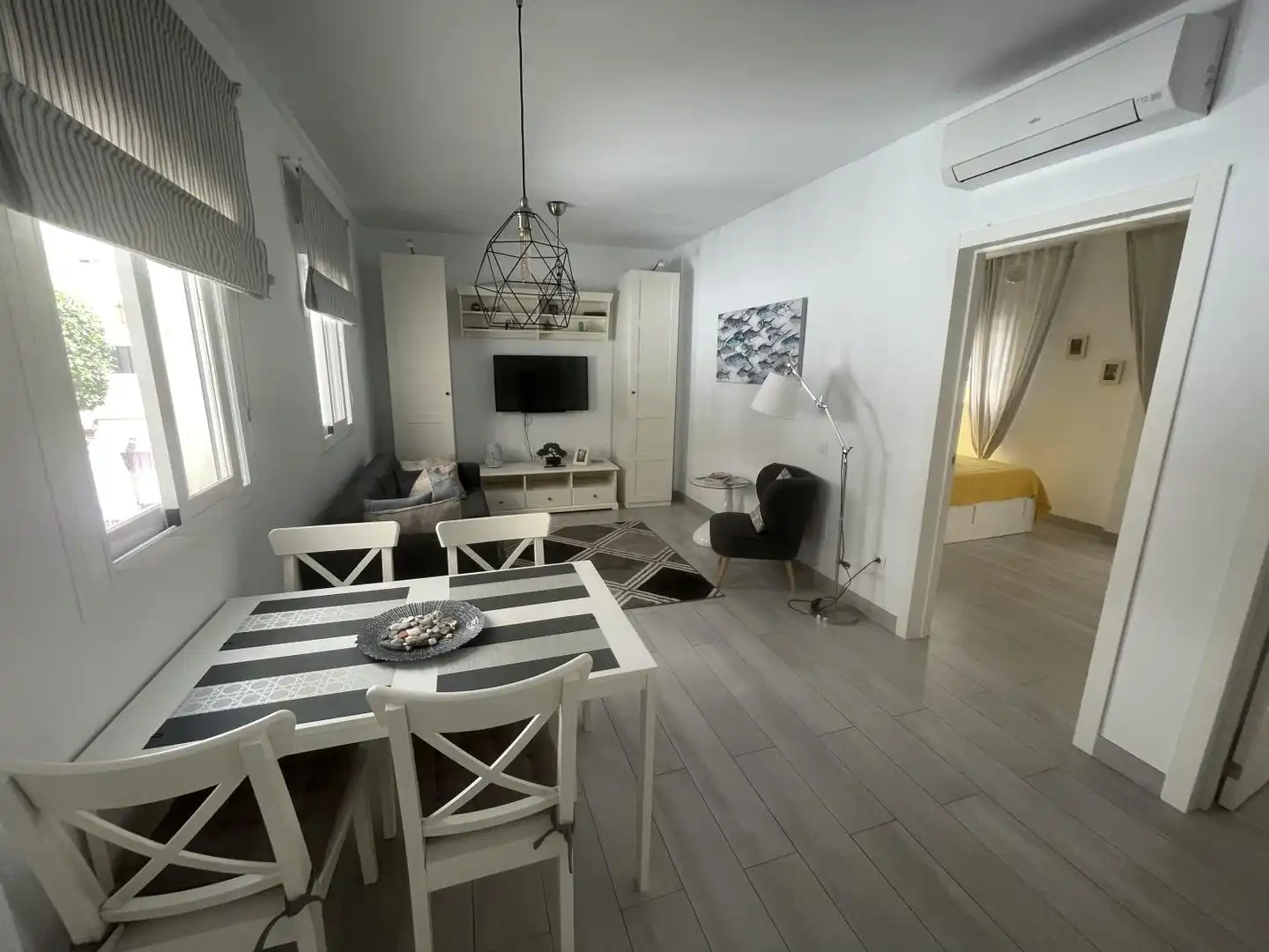 Piso con balcón en venta en Estepona Pueblo, imagen 5