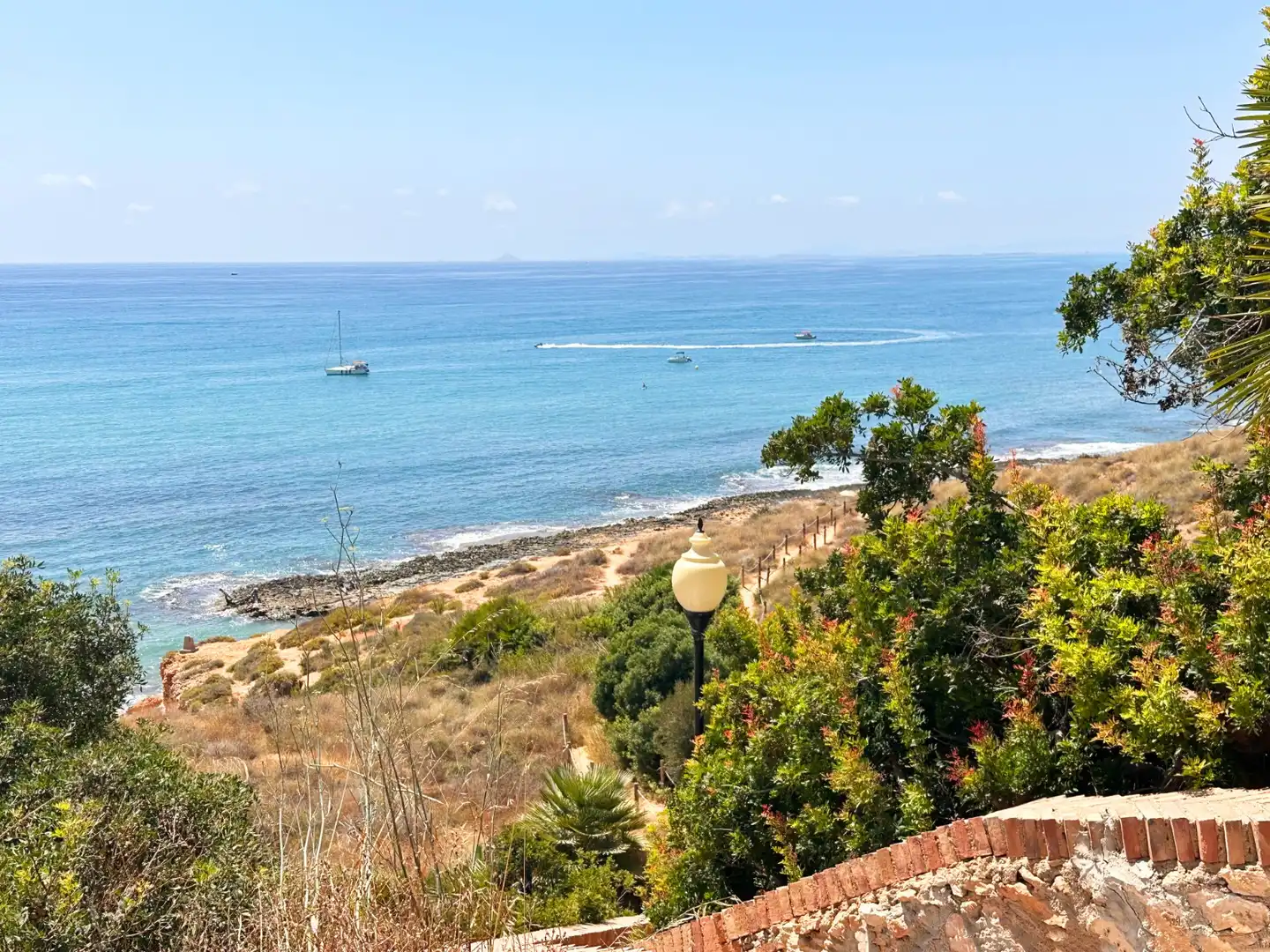 Vista exterior de Planta baixa en venda en Orihuela amb Aire condicionat, Jardí privat i Terrassa