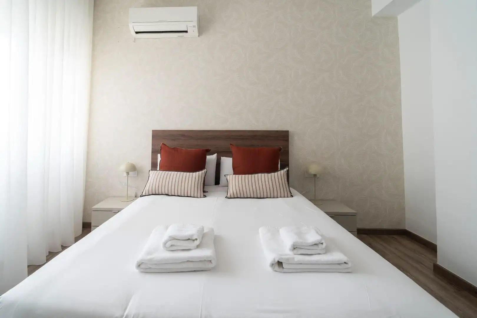 Bedroom of Flat for rent in Valencia  with Air Conditioner, Heating and Furnished