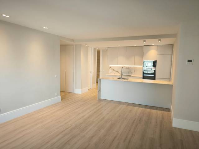 Piso en Venta en Paseo de la Castellana, 121 en Hispanoamérica - Bernabéu