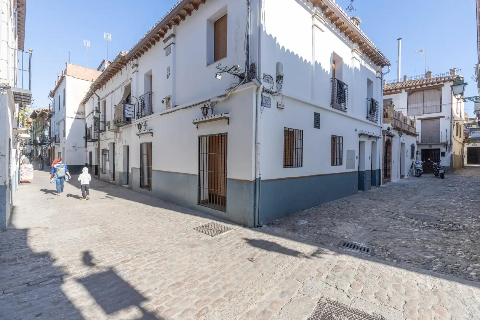 Exterior view of Houses for sale in Granada