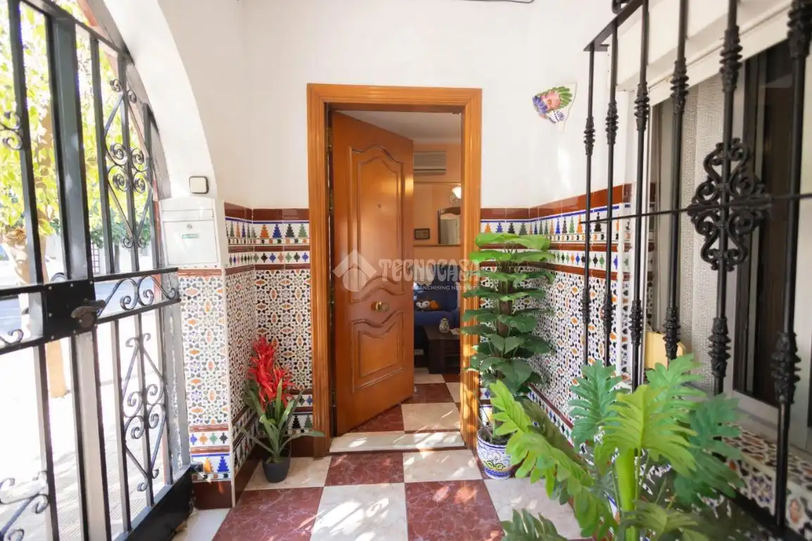 Casa adosada en venda en Bellavista - La Palmera
