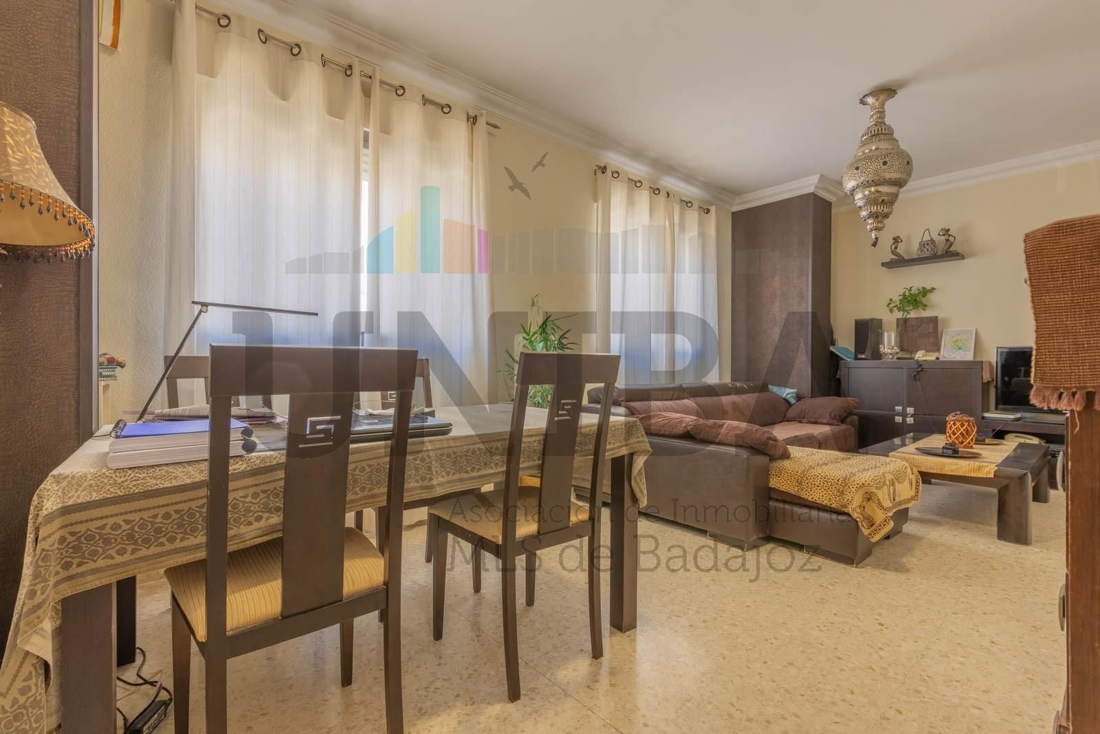 Living room of Flat for sale in Badajoz Capital  with Air Conditioner and Heating