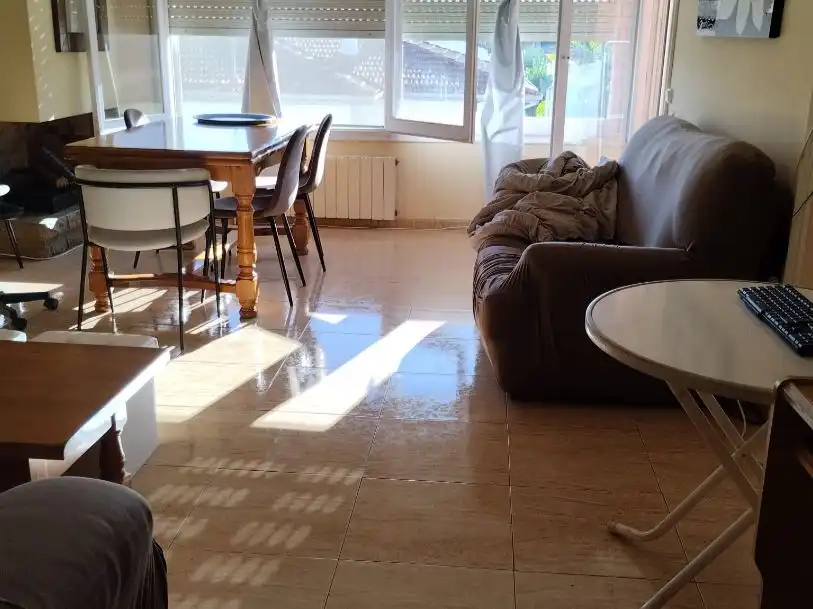 Sala d'estar de Pis en venda en Besalú amb Aire condicionat, Calefacció i Terrassa