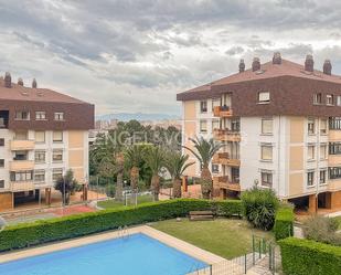 Vista exterior de Apartament en venda en Santander amb Terrassa i Piscina