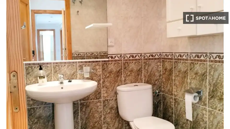 Zimmer in Playa Poniente