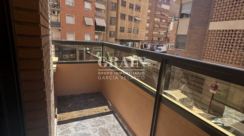 Foto 4 de Apartamento de alquiler en Feria, Albacete Capital