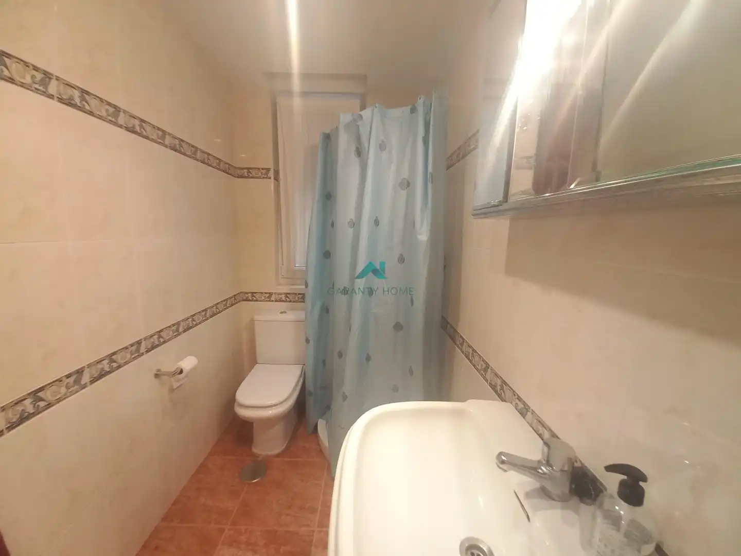 Badezimmer von Erdgeschoss zum Verkauf in Laredo mit Möbliert