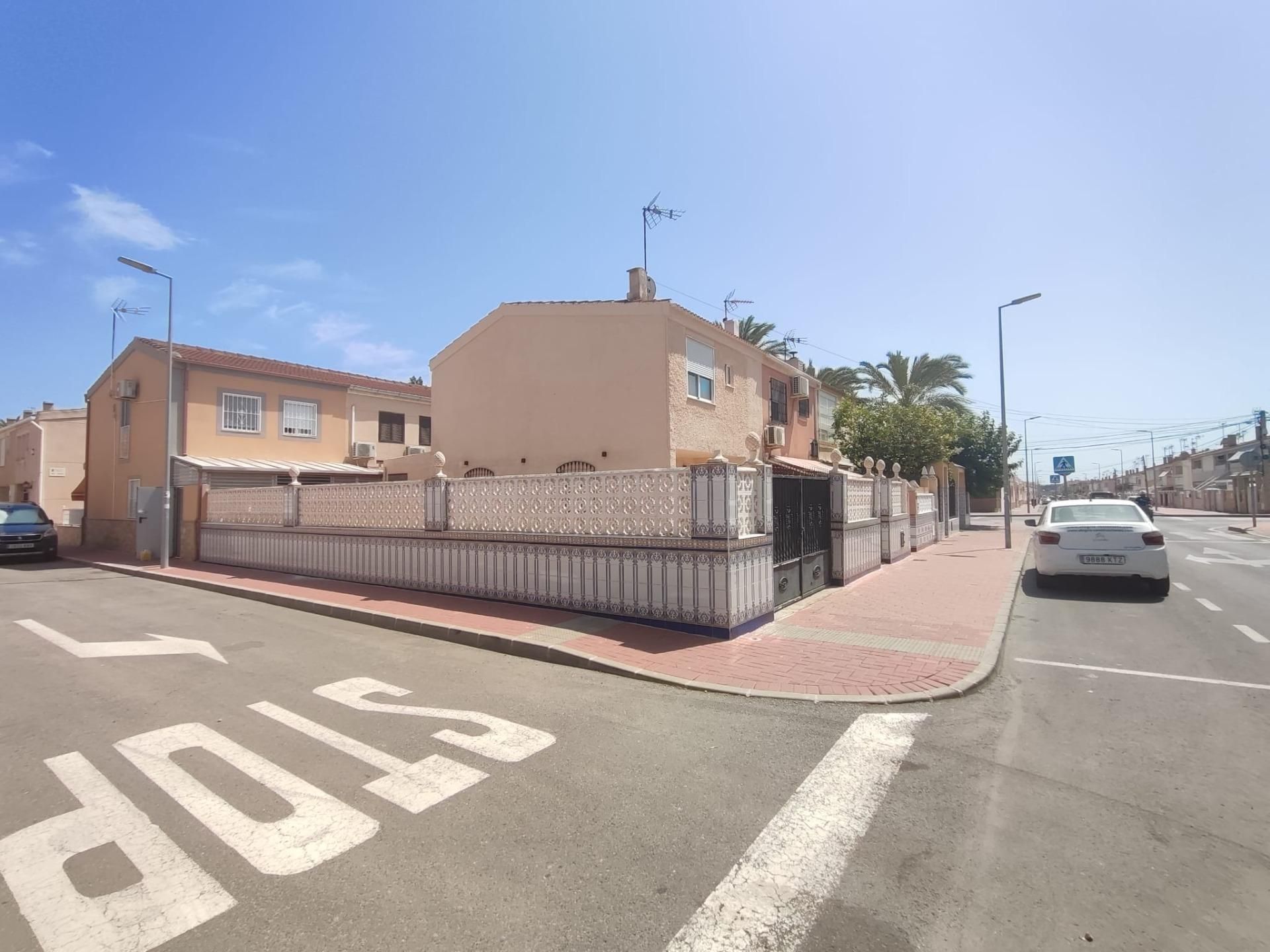 Exterior view of Single-family semi-detached for sale in Torrevieja