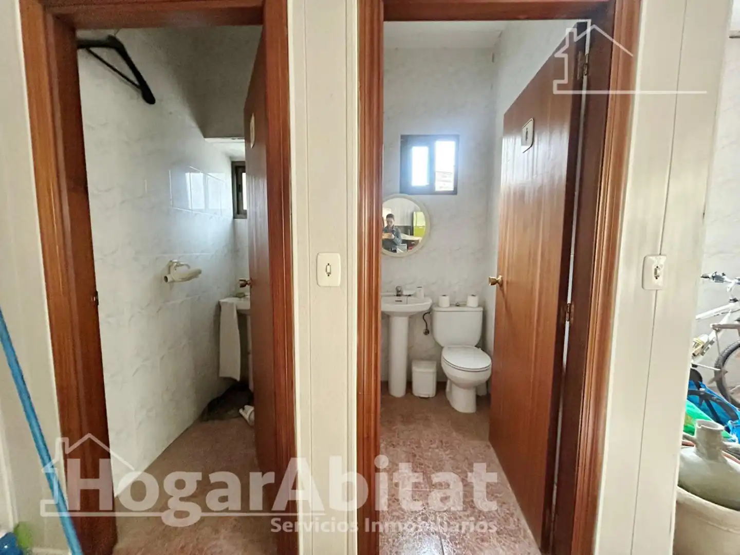 Bathroom of Houses for sale in Vilamarxant