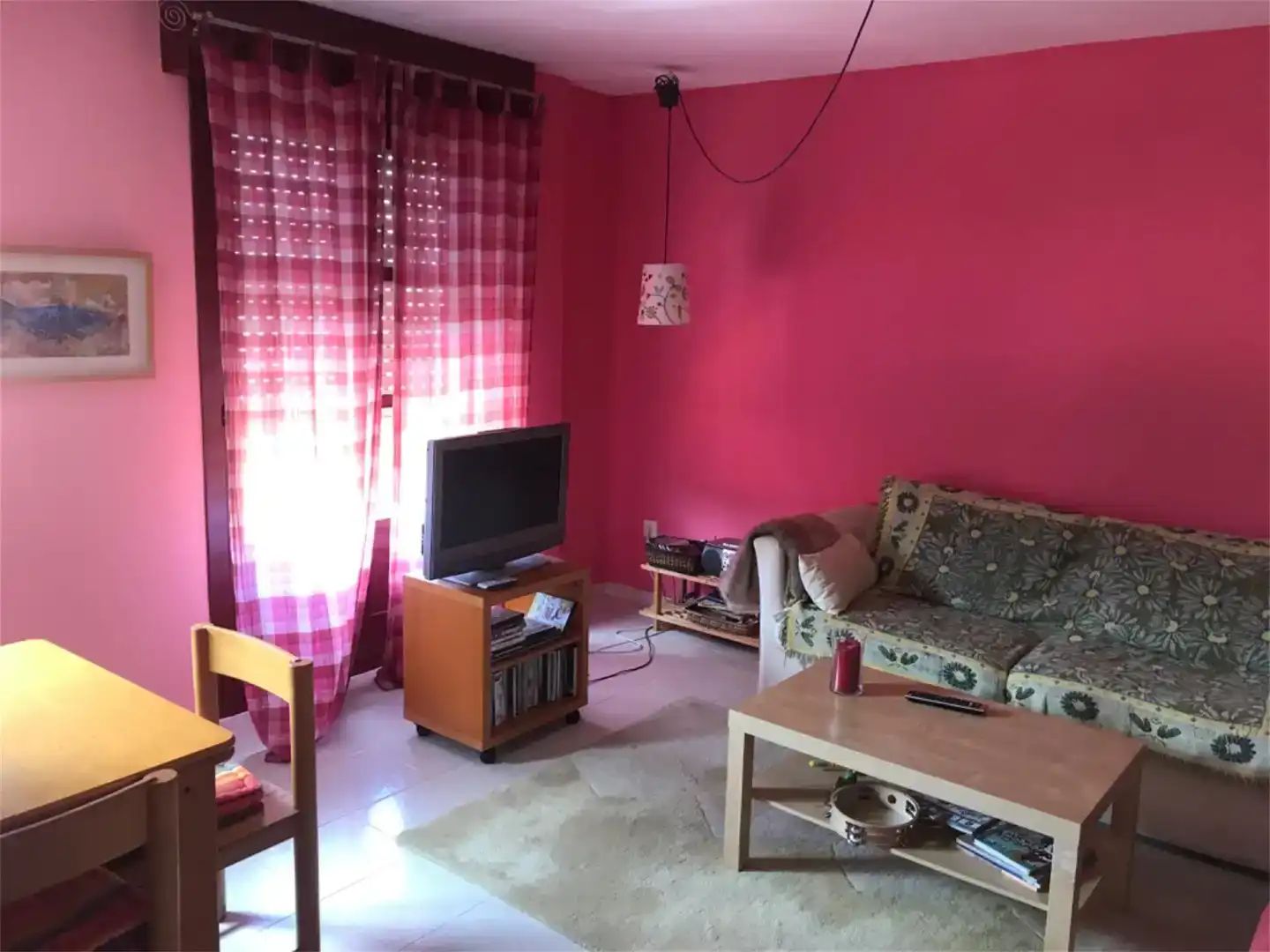 Sala de estar de Piso en venta en Peñamellera Baja con Trastero y Amueblado