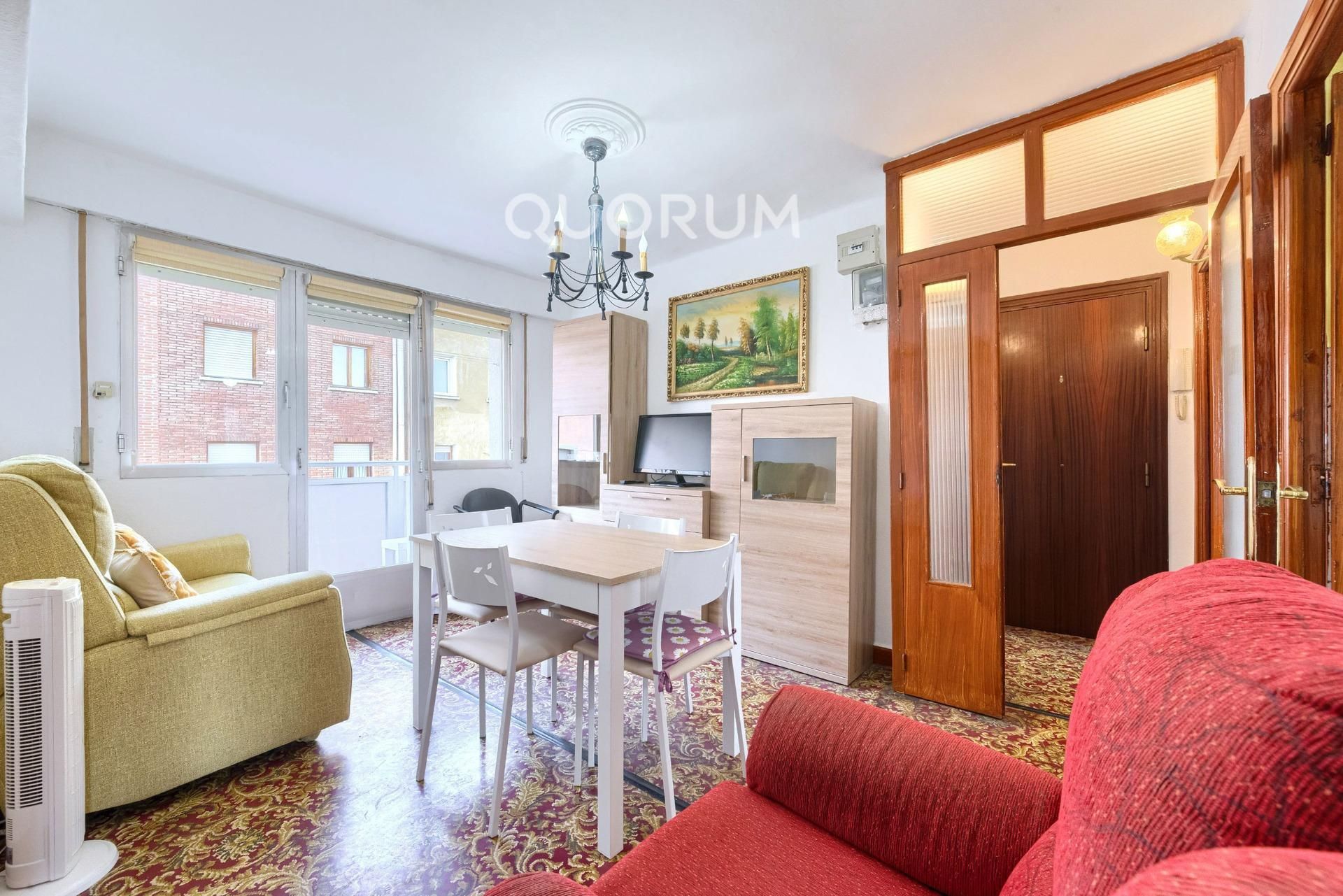 Sala de estar de Piso en venta en Basauri  con Trastero y Balcón