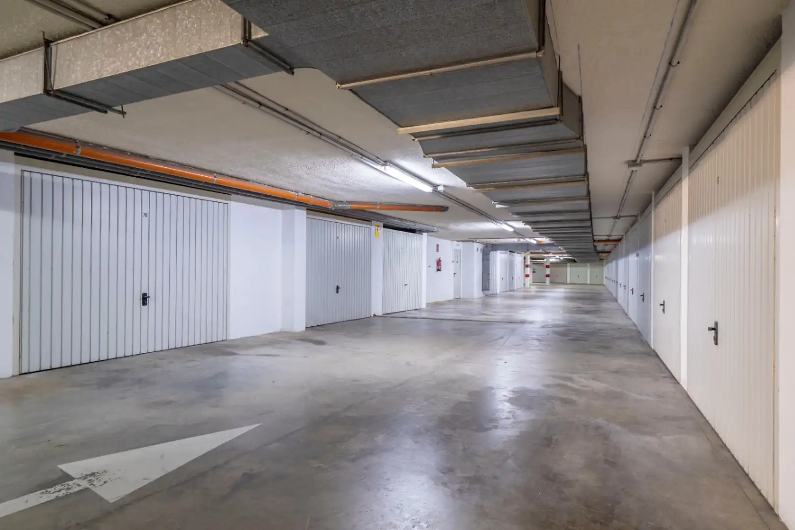 Parking of Attic for sale in Calpe / Calp  with Air Conditioner, Heating and Terrace