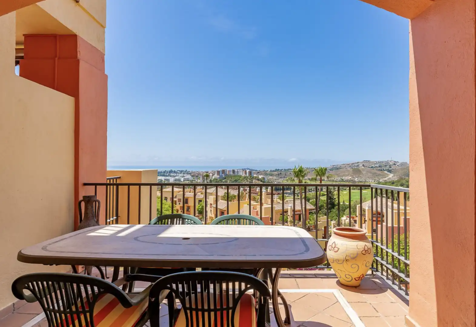 Apartament amb piscina en venda a Calle del Monte 100