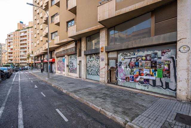 Local comercial en Venta en Calle de Murillo en Santa Catalina