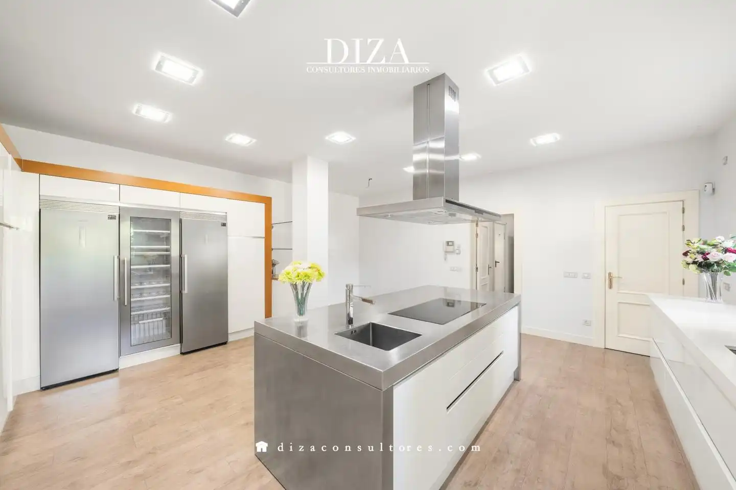 Kitchen of Houses for rent in Madrid  with Air Conditioner, Heating and Private garden