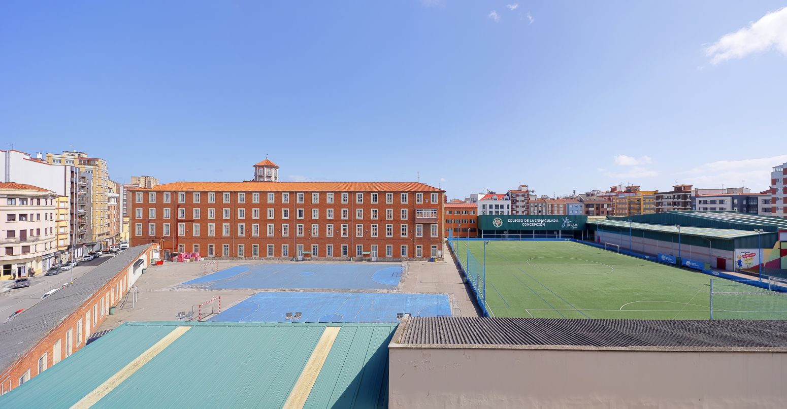 Exterior view of Flat for sale in Gijón   with Heating and Parquet flooring