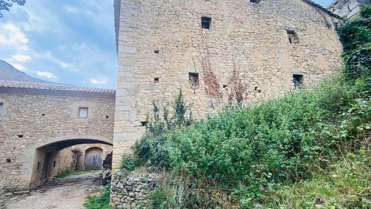Vista exterior de Finca rústica en venda en Olocau del Rey amb Terrassa i Traster