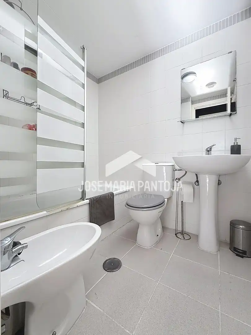 Baño de Piso en venta en Jerez de la Frontera con Aire acondicionado, Jardín privado y Trastero
