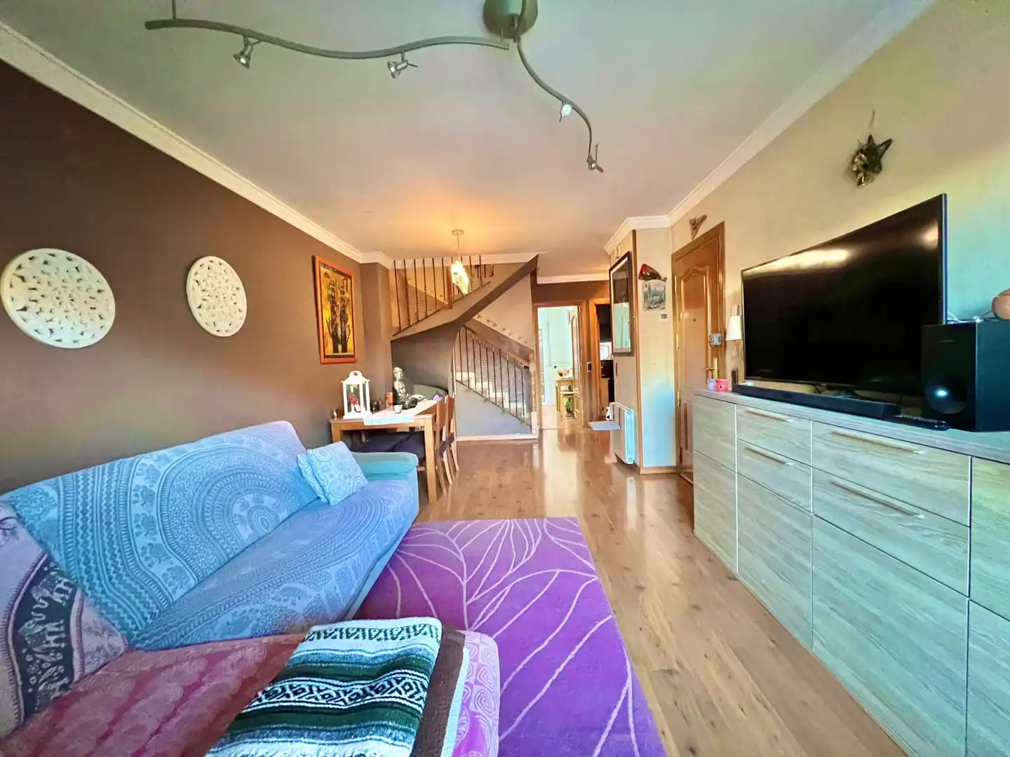 Sala d'estar de Dúplex en venda en L'Hospitalet de Llobregat amb Terrassa i Balcó