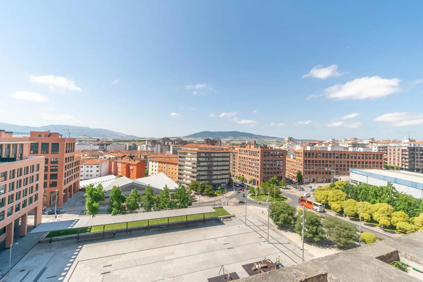 Exterior view of Attic for sale in  Pamplona / Iruña  with Heating, Terrace and Storage room