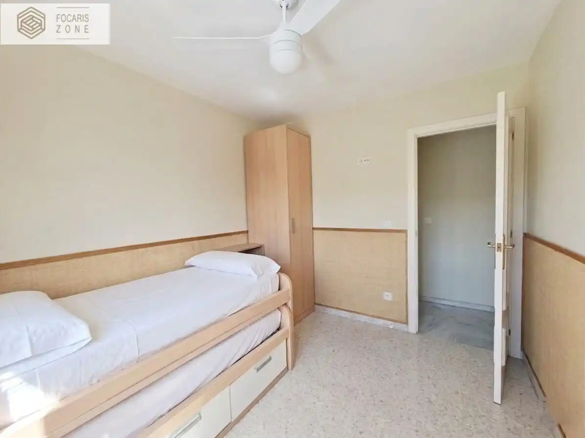 Bedroom of Flat for sale in Málaga  with Air Conditioner, Heating and Private garden