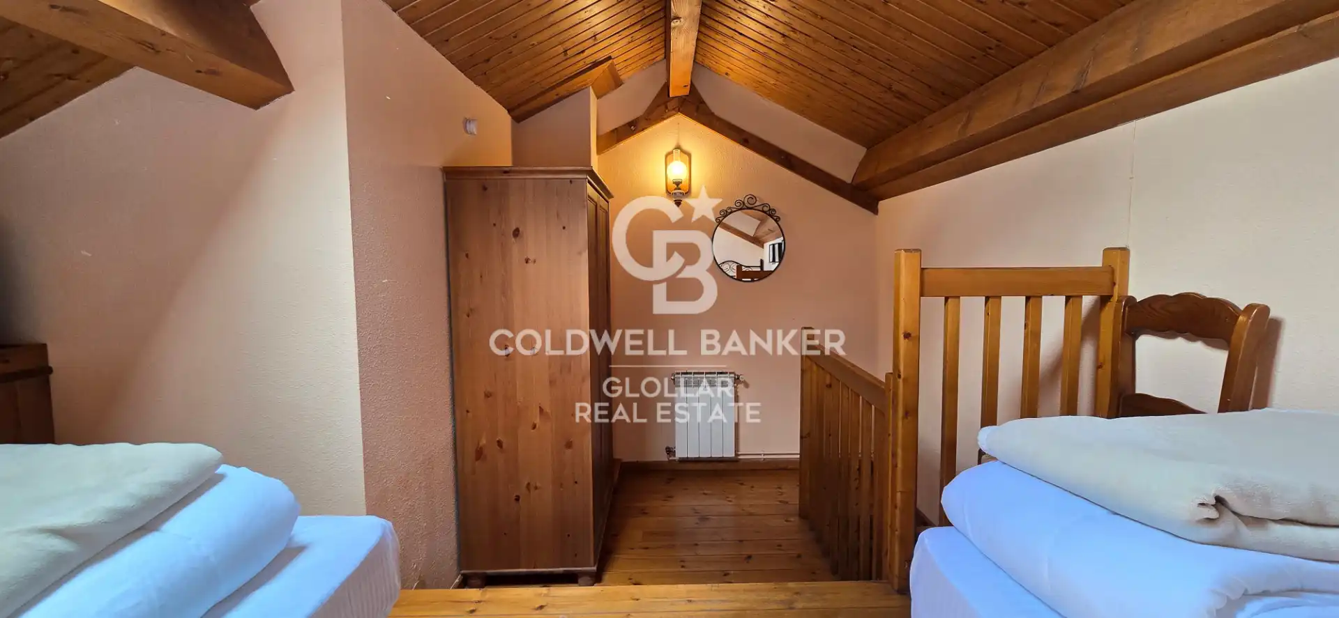 Balcony of Detached homes for rent in Sainte - Léocadie  with Private garden, Parquet flooring and Terrace