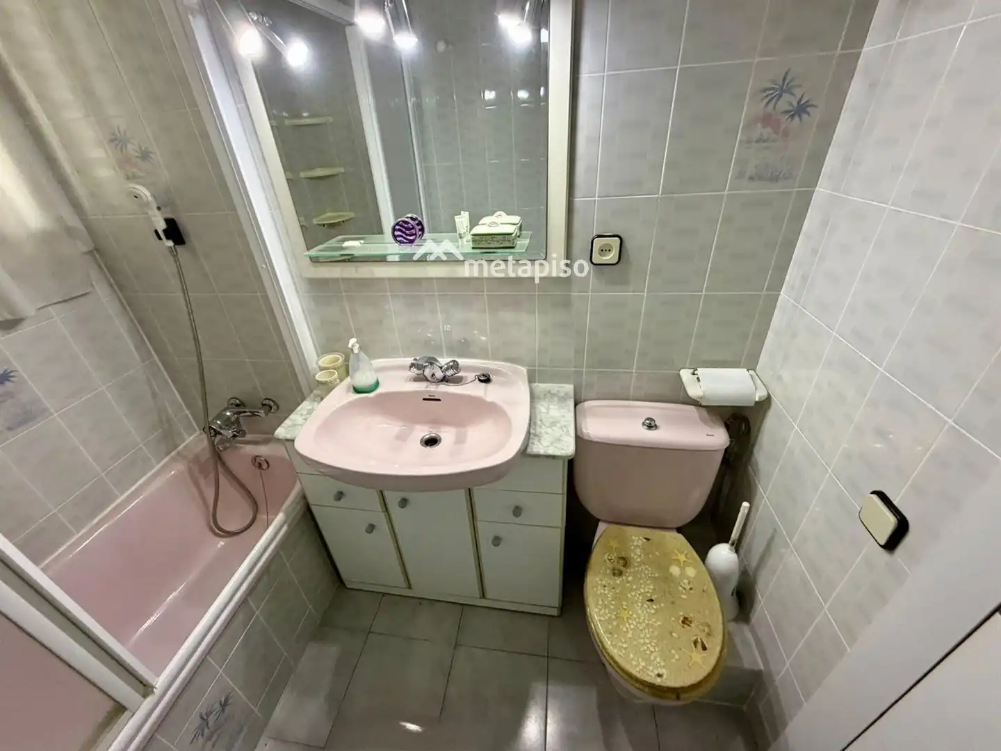 Badezimmer von Dachboden zum Verkauf in El Vendrell mit Klimaanlage, Heizung und Terrasse
