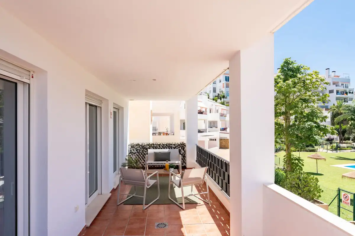 Apartment with pool for sale in camelia, imagen 2