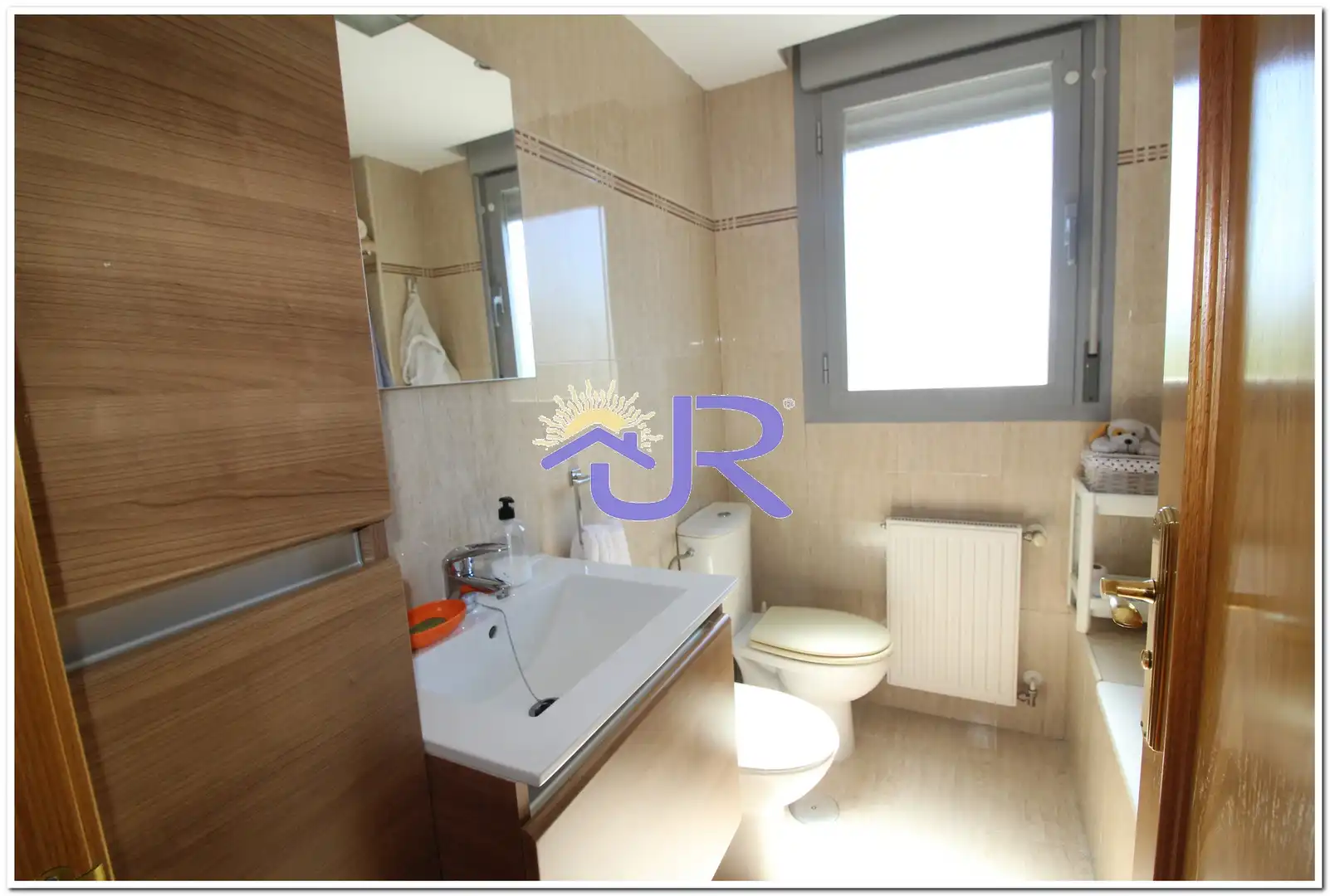 Baño de Piso de alquiler en Paracuellos de Jarama con Calefacción, Amueblado y Horno