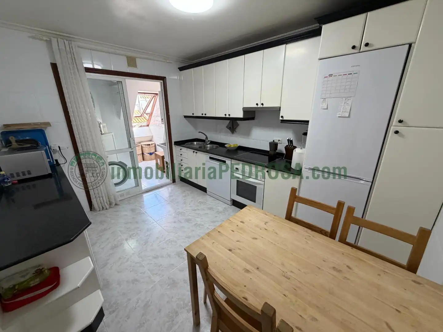 Cocina de Ático en venta en Pontevedra Capital  con Calefacción y Terraza