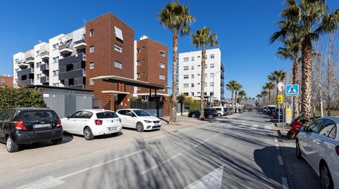 Foto 3 de Piso en venta en Avenida de Circunvalación, Carretera de Granada - La Alcazaba, Alhendín