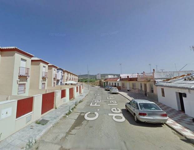 Casa adosada en Venta en Burguillos