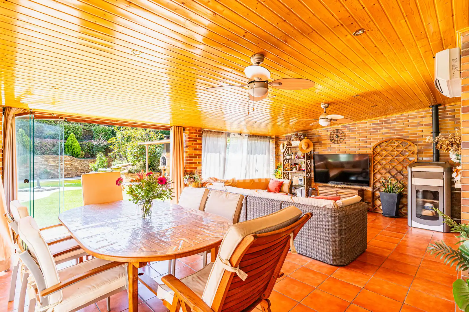 Terrasse von Einfamilien-Reihenhaus zum Verkauf in Arroyomolinos (Madrid) mit Heizung, Privatgarten und Schwimmbad