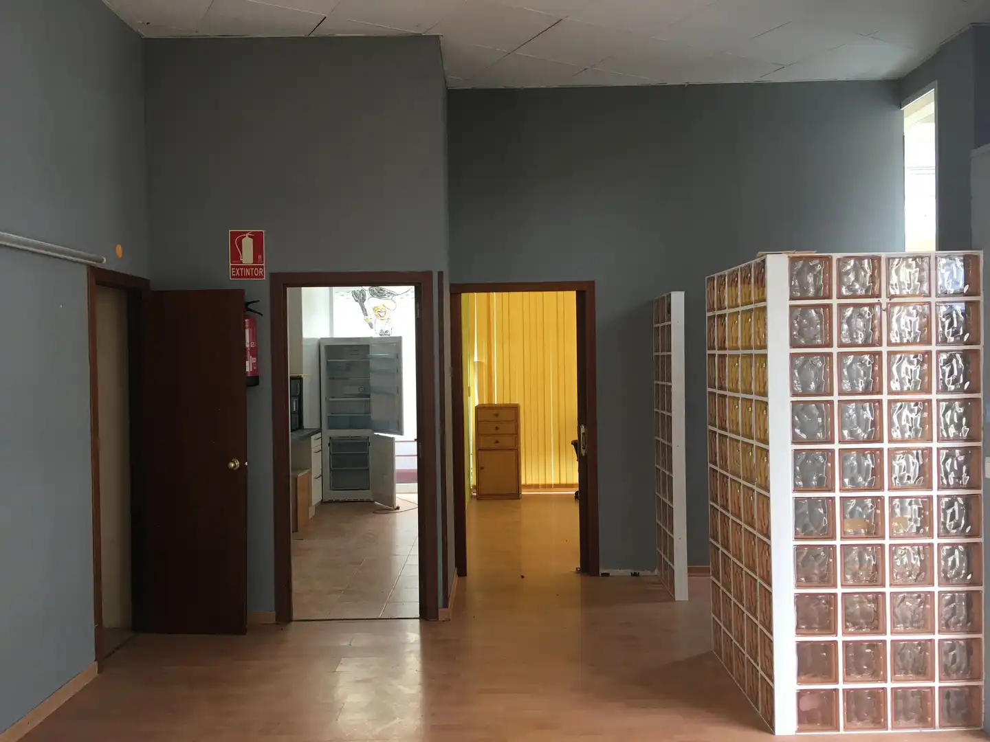 Business premises for sale in Carrer de la Torre de Taialà 40, imagen 14