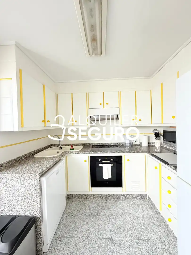 Cocina de Piso de alquiler en Vila-real con Aire acondicionado, Calefacción y Amueblado