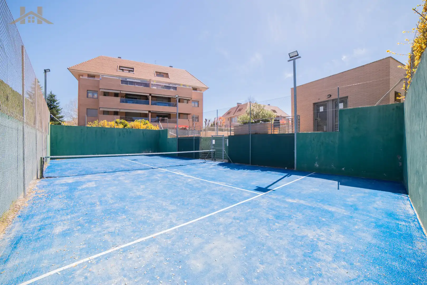 Vista exterior de Pis en venda en Boadilla del Monte amb Aire condicionat, Jardí privat i Terrassa
