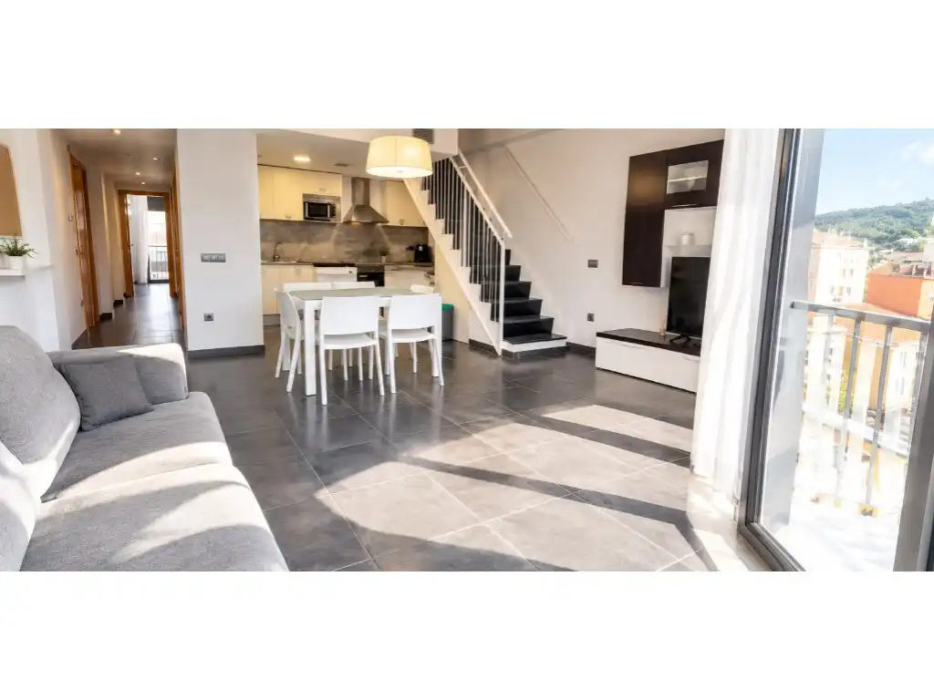 Duplex con piscina in vendita a Calle Esglesia Estartit 32, imagen 4