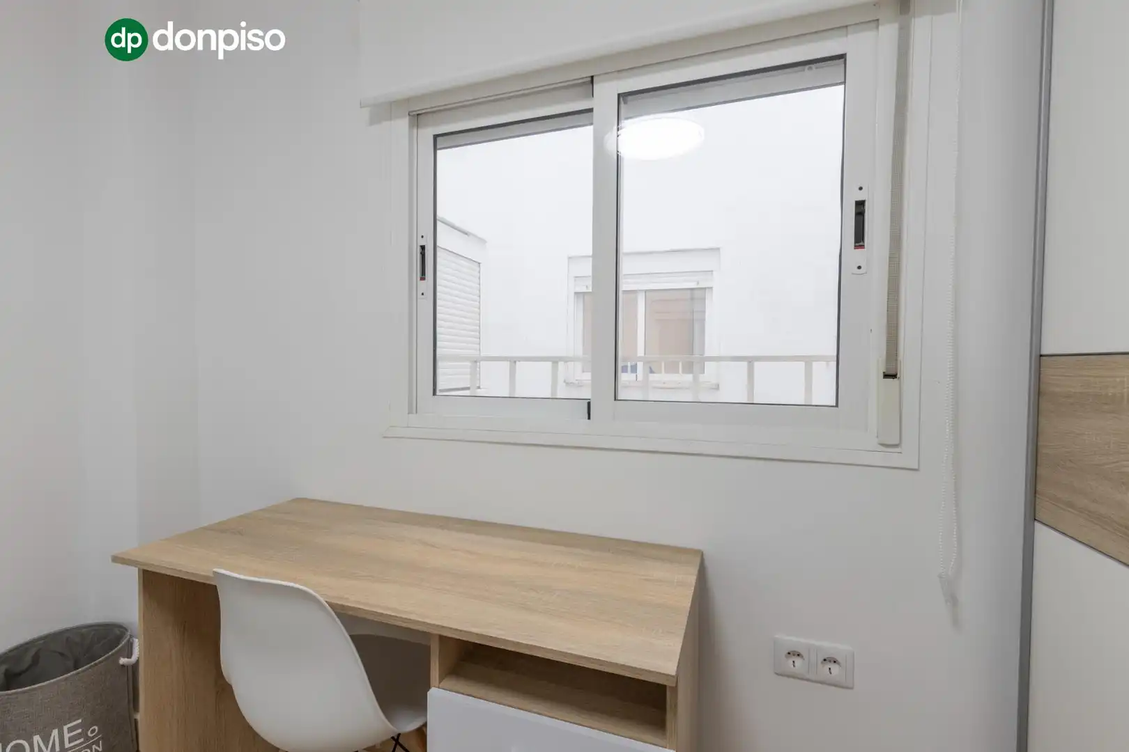 Flat for rent in Calle Pintor Lopez Mezquita, Camino de Ronda