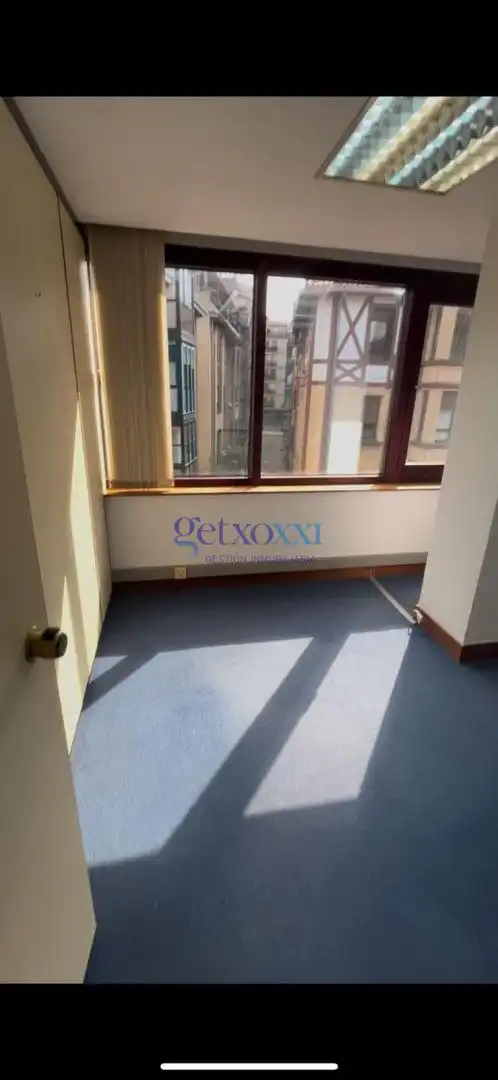Oficina de alquiler en Getxo  con Aire acondicionado, Calefacción y Amueblado