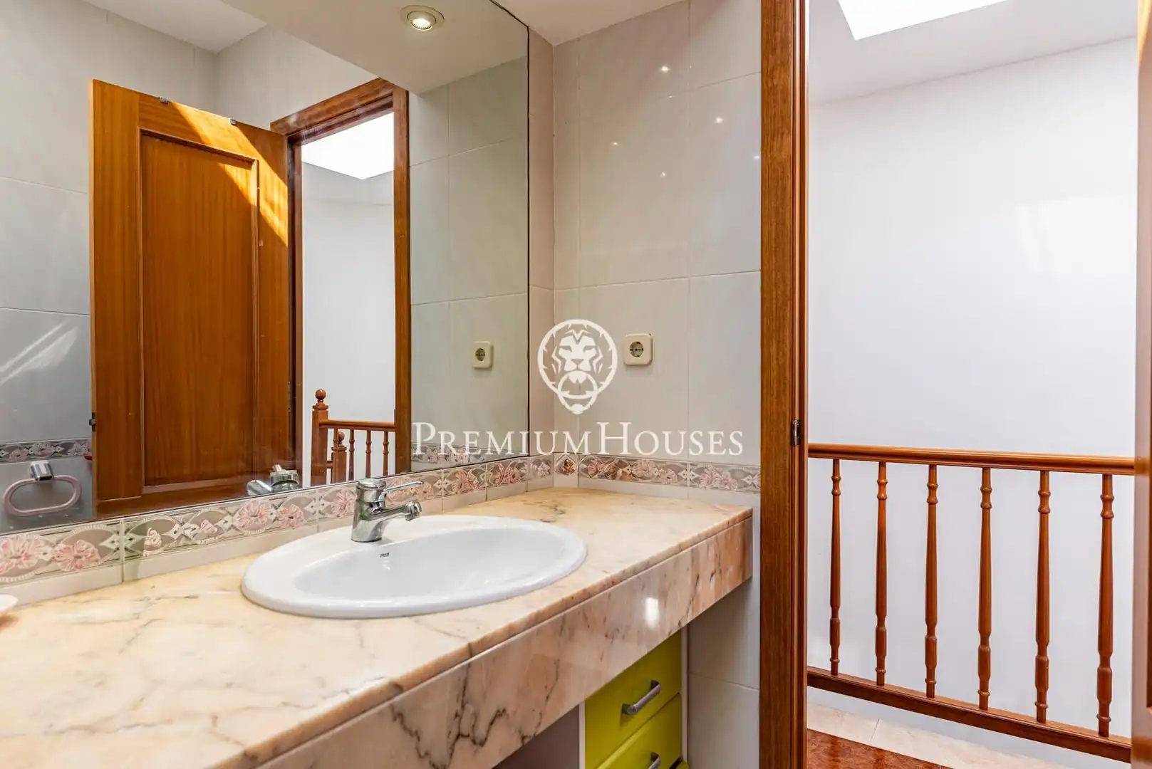 Bathroom of Detached homes for sale in Sant Pere de Ribes  with Air Conditioner, Heating and Private garden