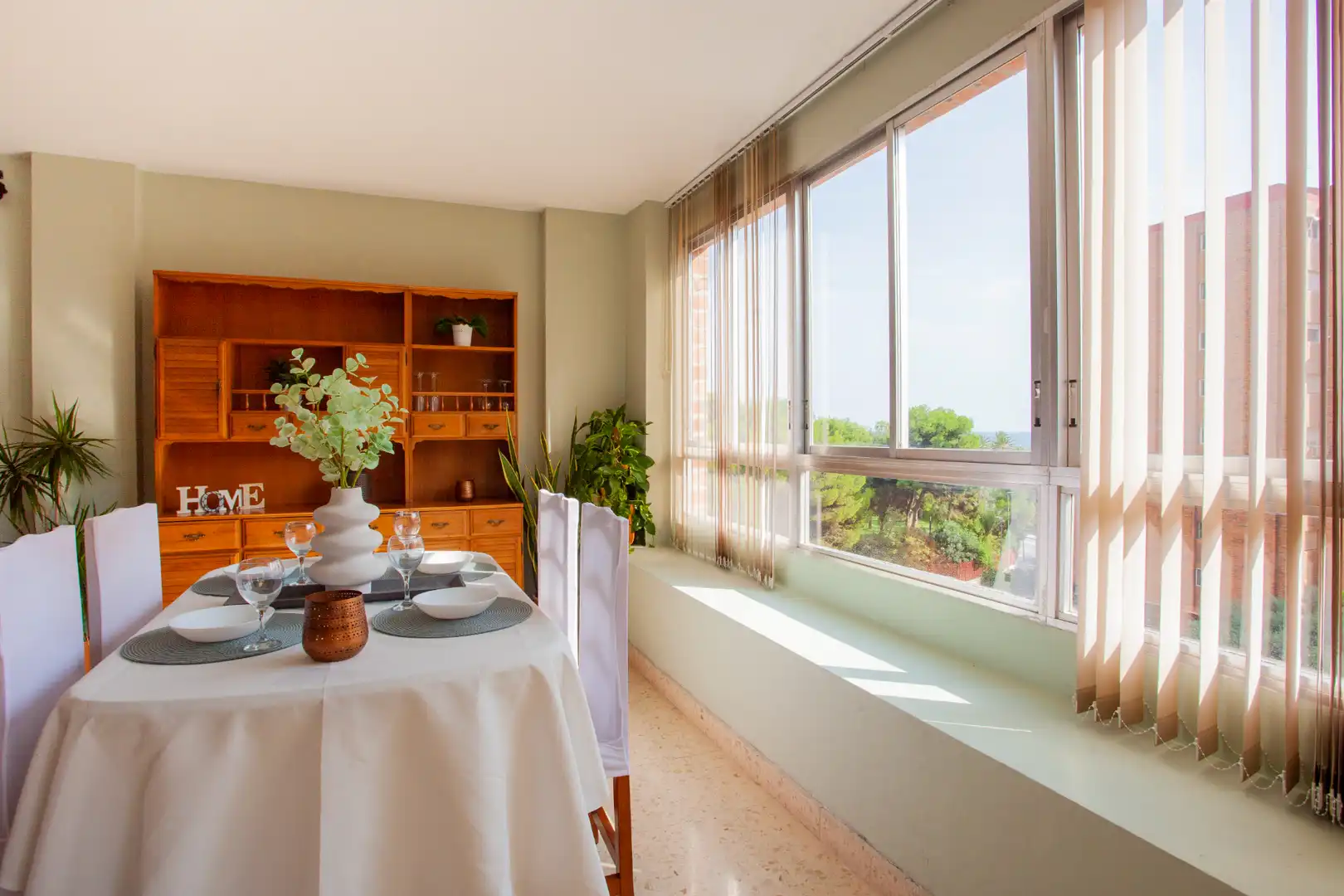 Flat for rent in Calle Victoria Kent Siano, 8, Palmeral