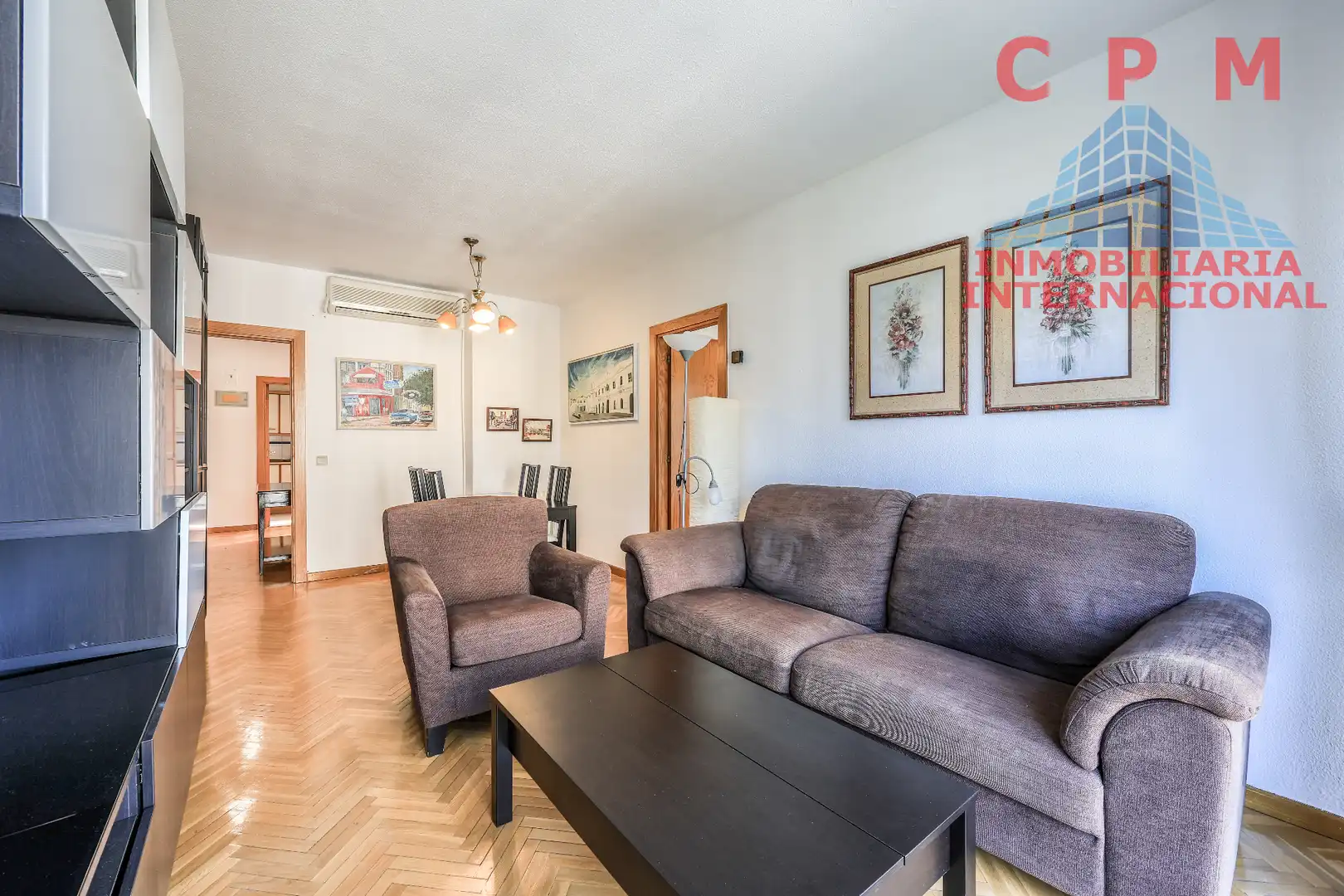 Living room of Flat for rent in Madrid  with Air Conditioner, Heating and Parquet flooring
