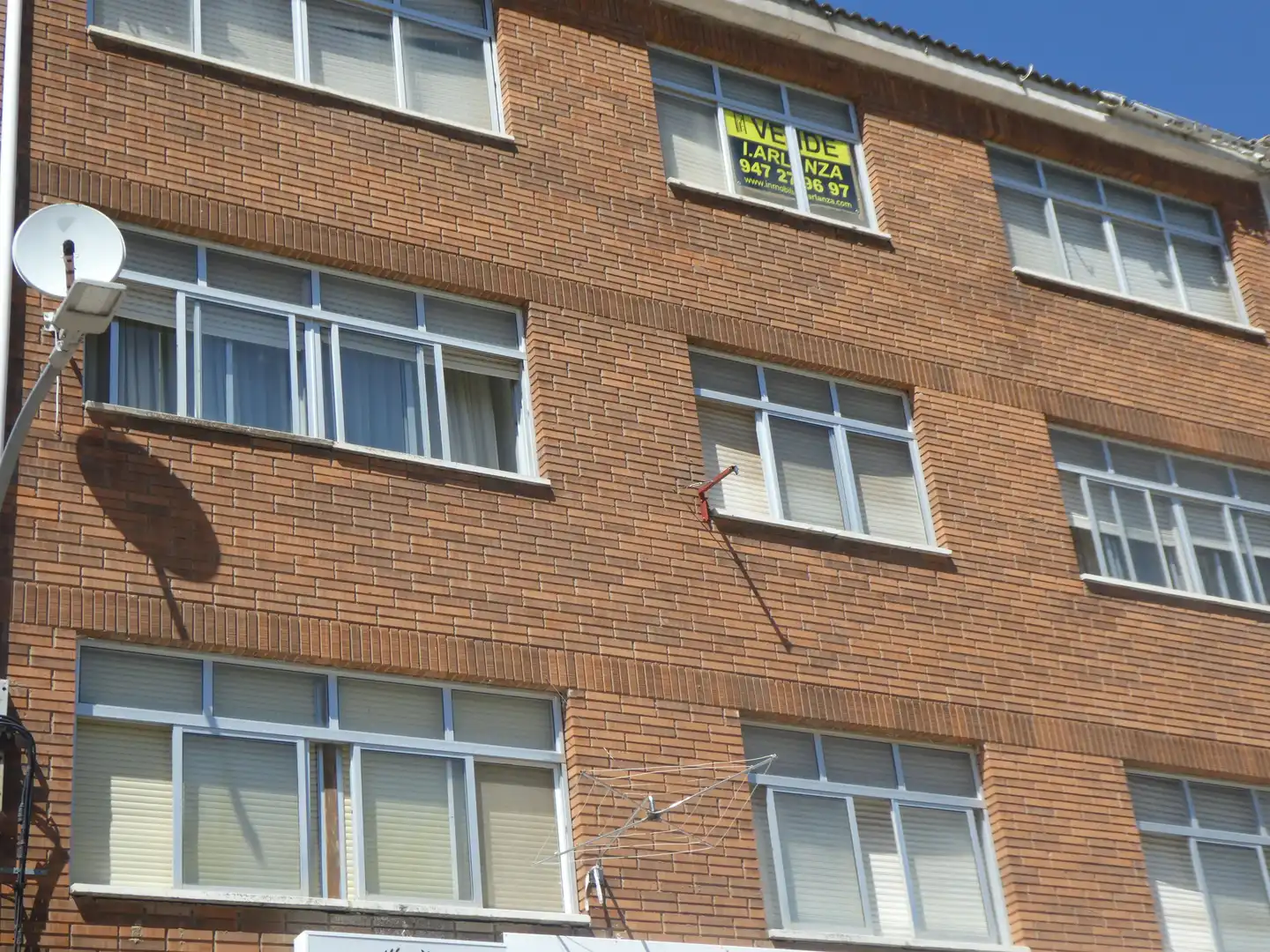 Außenansicht von Wohnung zum Verkauf in Santa María del Campo mit Heizung