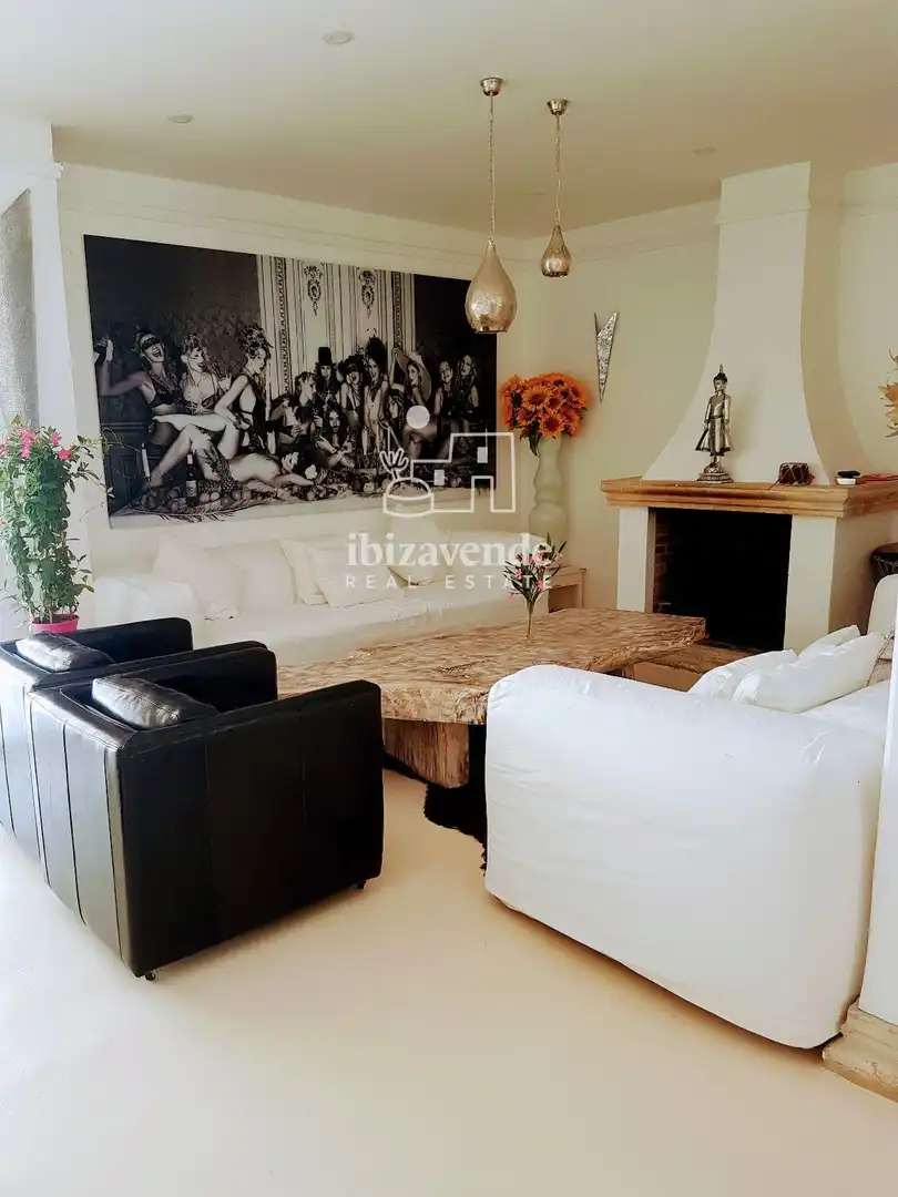 Living room of Houses for sale in Santa Eulària des Riu  with Air Conditioner, Private garden and Terrace