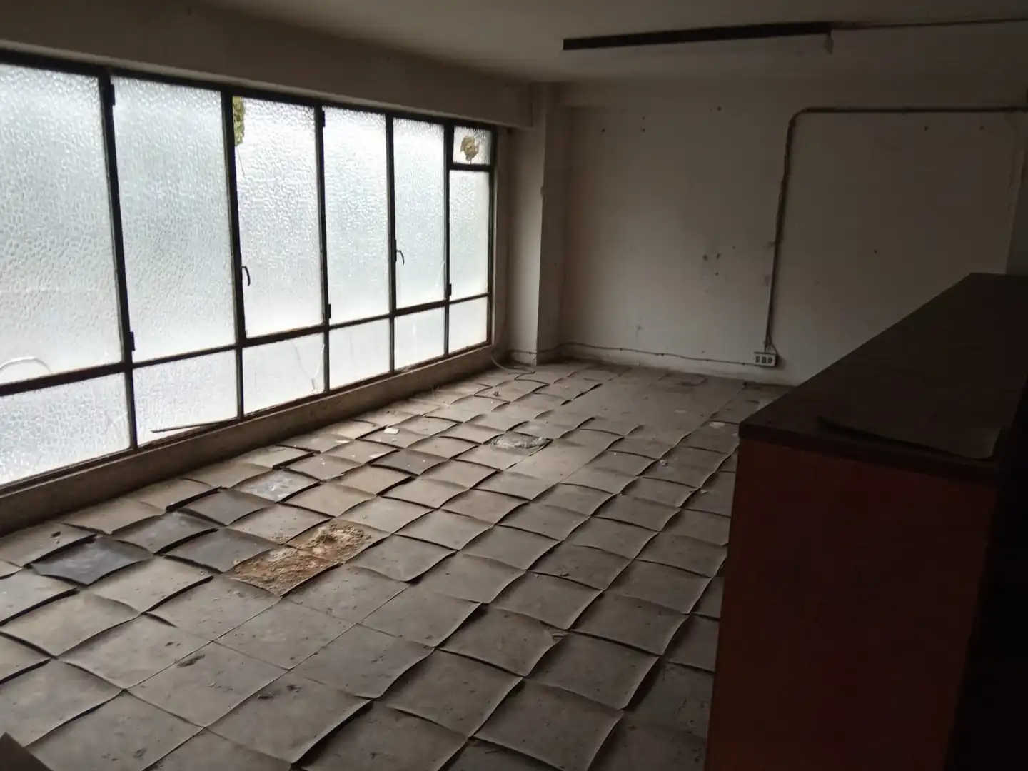 Business premises for sale in Calle Capitán Cortés, imagen 8