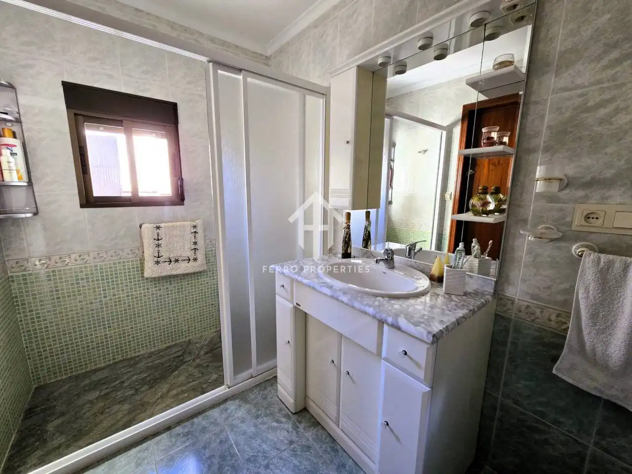 Casa o xalet en venda a Loja