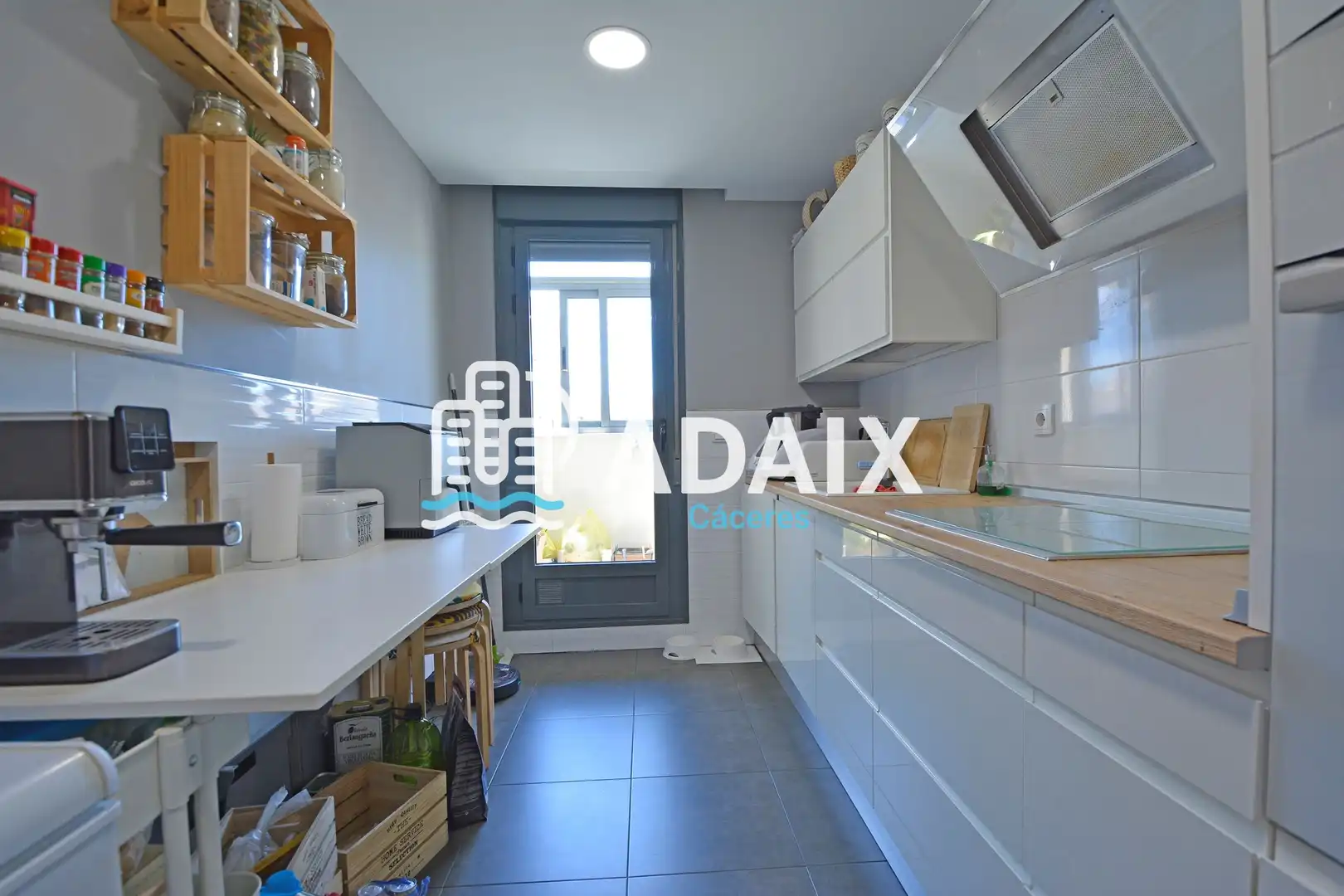 Kitchen of Flat for sale in Cáceres  with Air Conditioner, Heating and Terrace