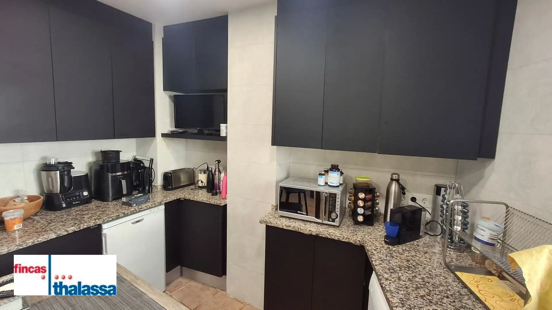 Cuina de Casa o xalet en venda en Lloret de Mar amb Aire condicionat, Calefacció i Jardí privat